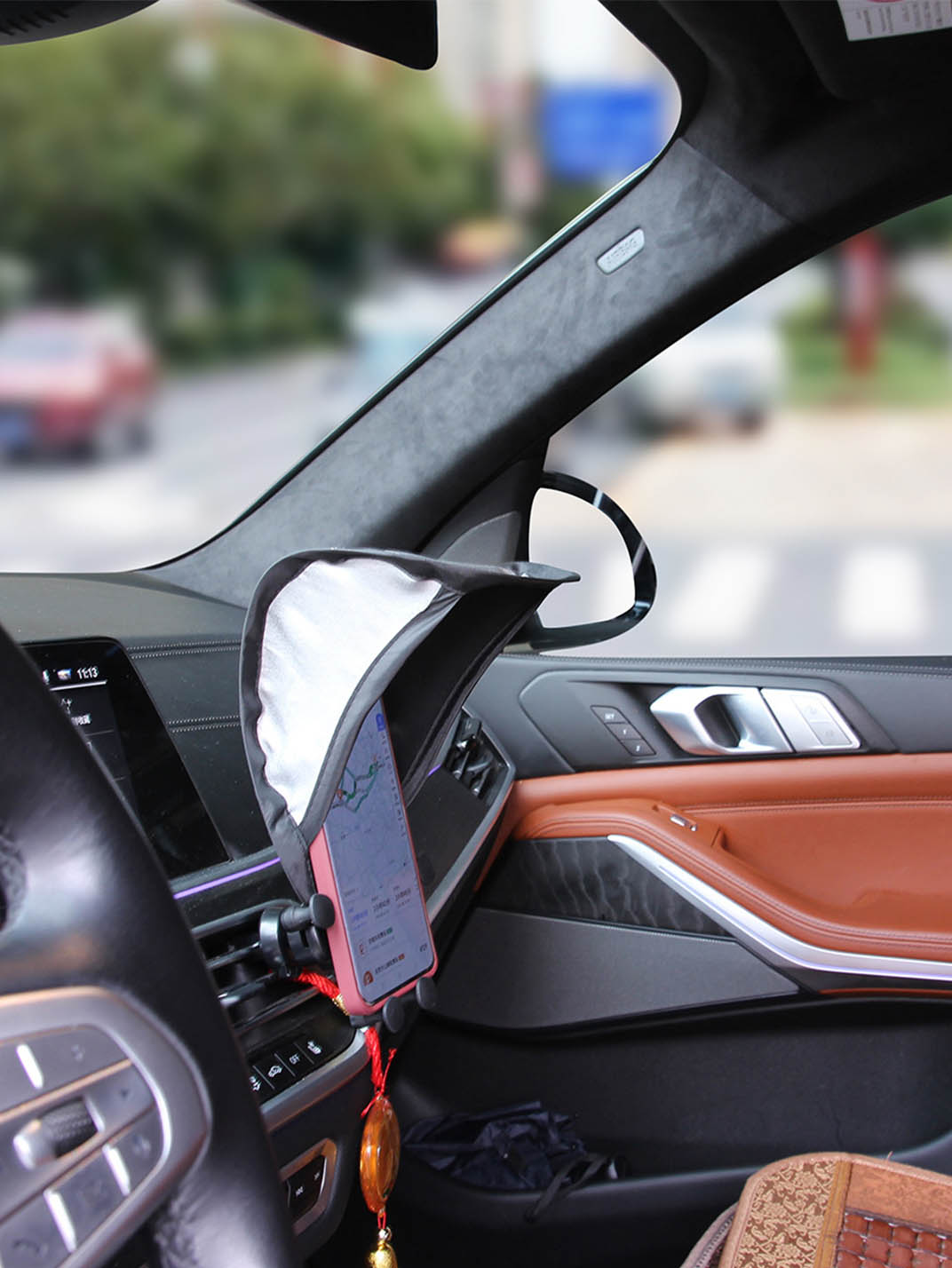 Martoffes™ Phone Holder Sunshade