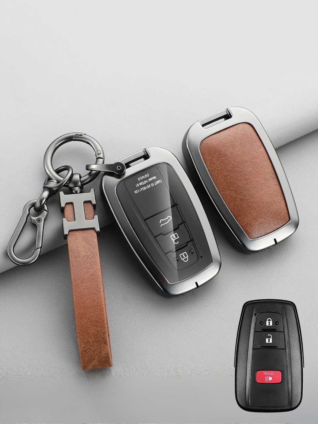 Vintage Leather Metal Alloy Toyota Key Cover
