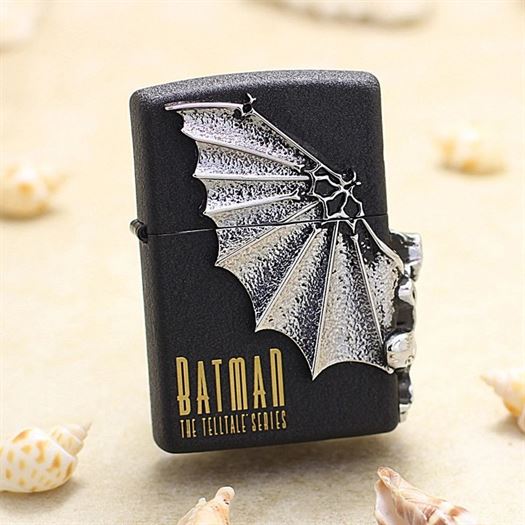 Martoffes™ Batman Kerosinfeuerzeug aus reinem Kupfer
